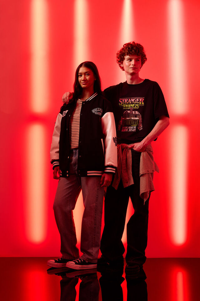 Christmas Tee - Stranger Things, LCN NET STRANGER THINGS