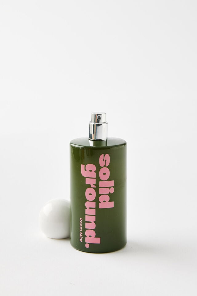 State Im In Mist, SOLID GROUND