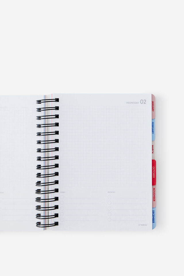 26/27 Daily Planner, ECRU STRAWBERRIES