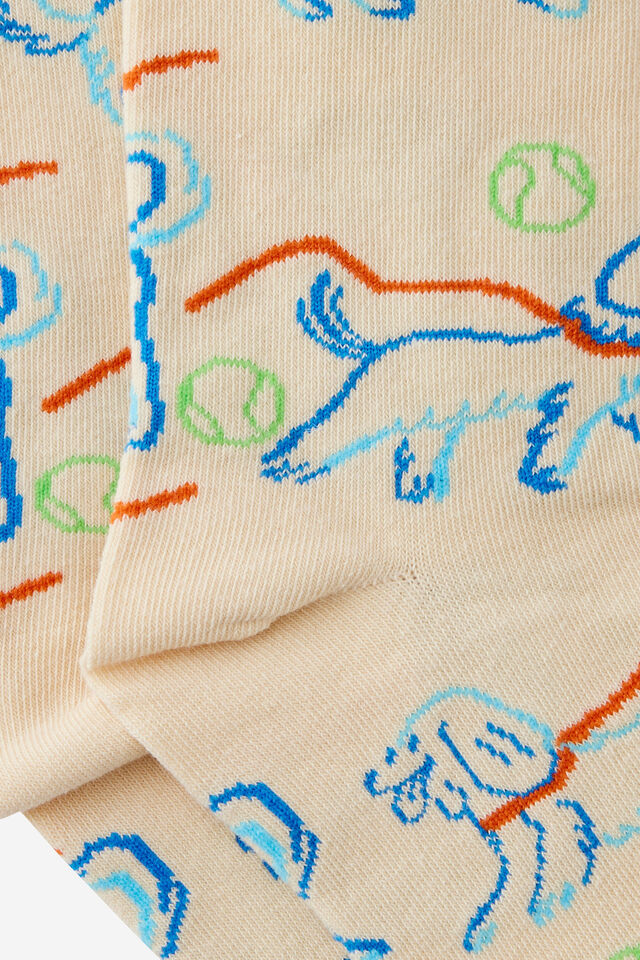 Socks, CHASE THE BALL