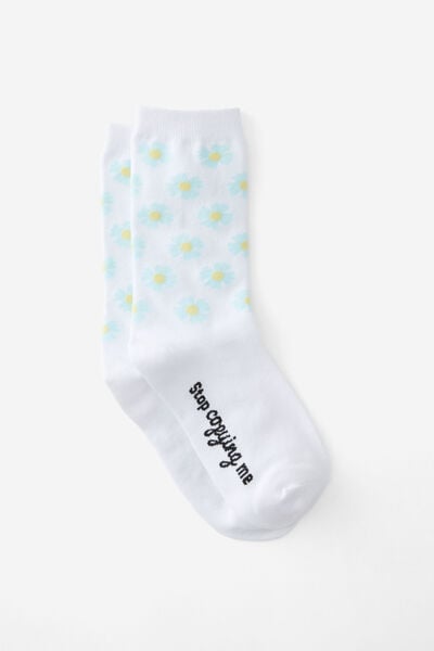 Socks, STOP COPYING ME WHITE