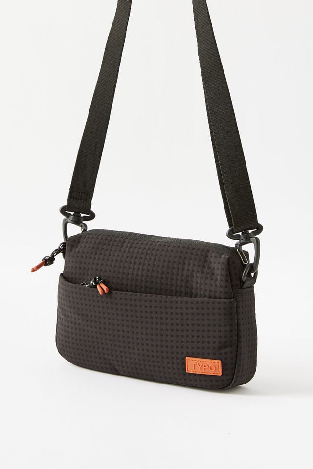Metro Crossbody, BLACK
