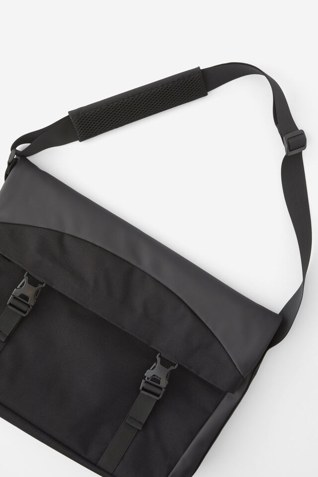 Metro Messenger Satchel, BLACK / METALLIC