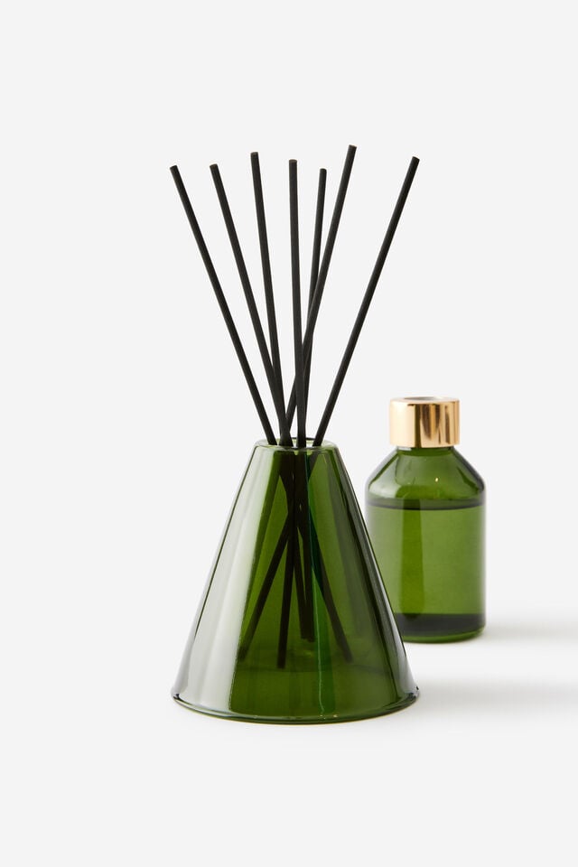 Signature Reed Diffuser, GARDEN GROVE