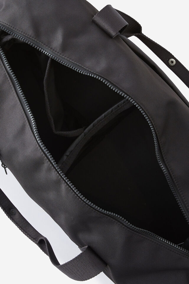 Traveller Duffle, BLACK 2.0 PEBBLE