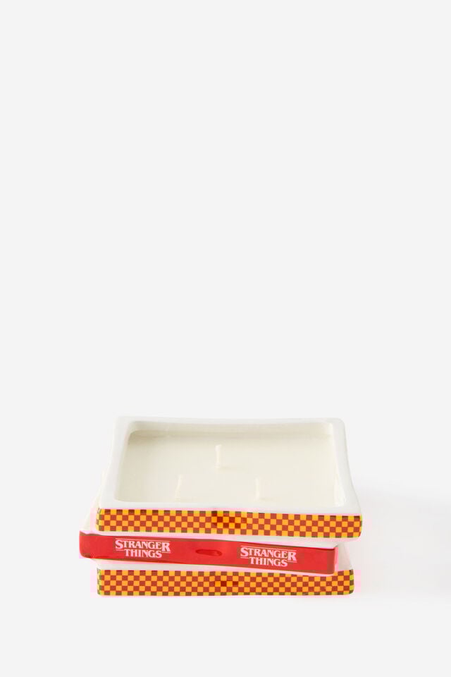 Collab Ceramic Shaped Candle, LCN NET STRANGER THINGS SURFER BOY PIZZA