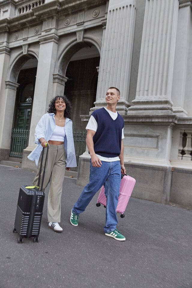 20 Inch Carry On Suitcase, BLACK